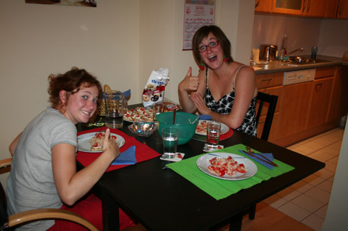Jeanne & Mélina from France at dinner