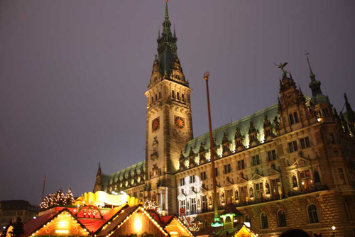The city hall of Hamburg at night